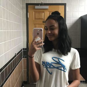 Meet your Posher, Almari